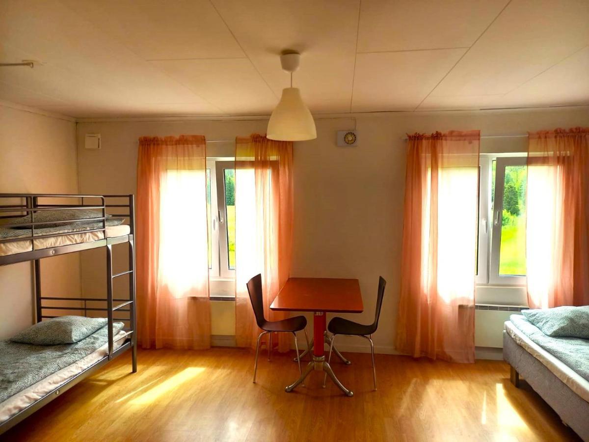 Hasslebogarden Vandrarhem Mariannelund Buitenkant foto